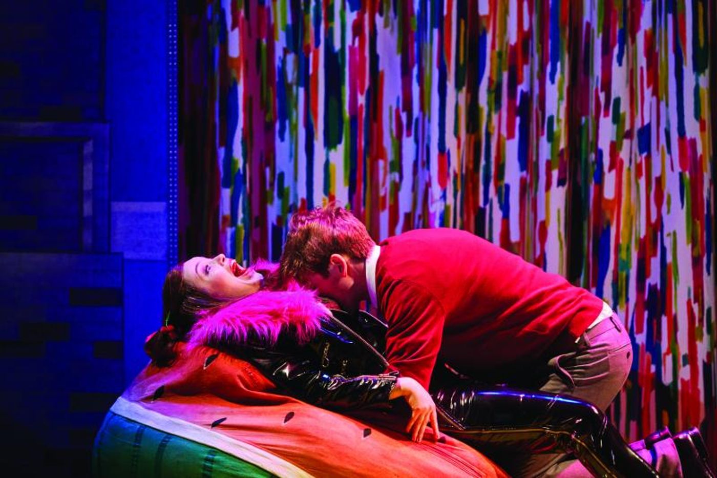 Review: Heart-warming And Hilarious, MURIEL'S WEDDING THE MUSICAL Is A Brilliant New Australian Musical That Must Not Be Missed Review: Heart-warming And Hilarious, MURIEL'S WEDDING THE MUSICAL Is A Brilliant New Australian Musical That Must Not Be Missed Image