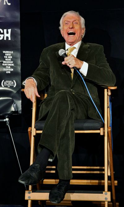  Dick Van Dyke answers questions from patrons at The Egyptian Theater about "Wait For Photo