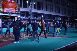 Danny Skinner, Ethan Slater, Lilli Cooper and The Cast of Sponge Bob Square Pants @ BroadwayWorld Danny Skinner, Ethan Slater, Lilli Cooper and The Cast of Sponge Bob Square Pants Photo