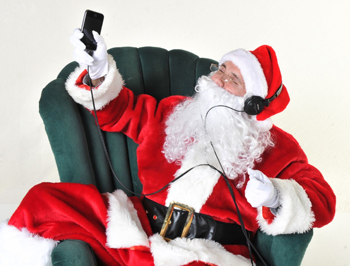 Photo Flash: ANOTHER NIGHT BEFORE CHRISTMAS at the East Sonora Theater Photo Flash: ANOTHER NIGHT BEFORE CHRISTMAS at the East Sonora Theater Image