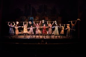 KyLee Hennes, center (Annie in SKY cast) performs with the SKY cast of Annie in rehearsal for Skylight Music Theatre’s production of Annie running November 17 through December 27. @ BroadwayWorld KyLee Hennes, center (Annie in SKY cast) performs with the SKY cast of Annie in rehe Photo