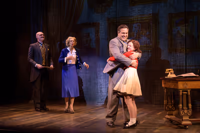  Alex Campea (Drake), Diane Lane (Grace Farrell), Andrew Varela (Oliver Warbucks) and Photo