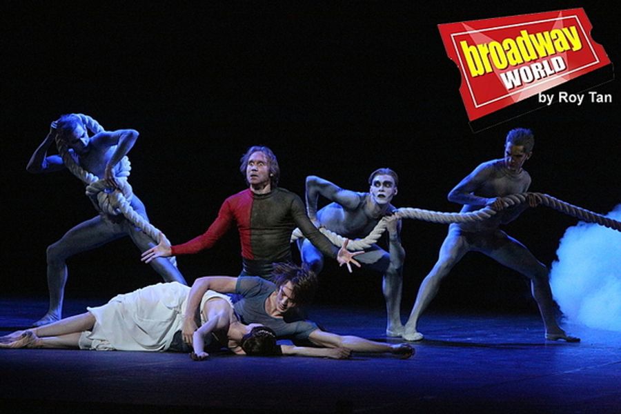 Photo Coverage: First Look at AMORE Featuring Ballerina Svetlana Zakharova Image