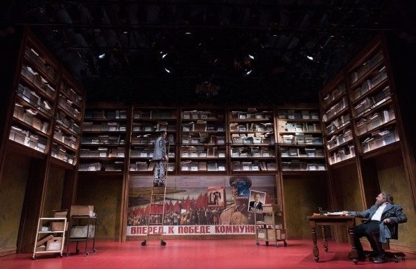 Photo Flash: First Look at Danny Burstein, Rebecca Naomi Jones & more in Atlantic Theater Company's DESCRIBE THE NIGHT  Image