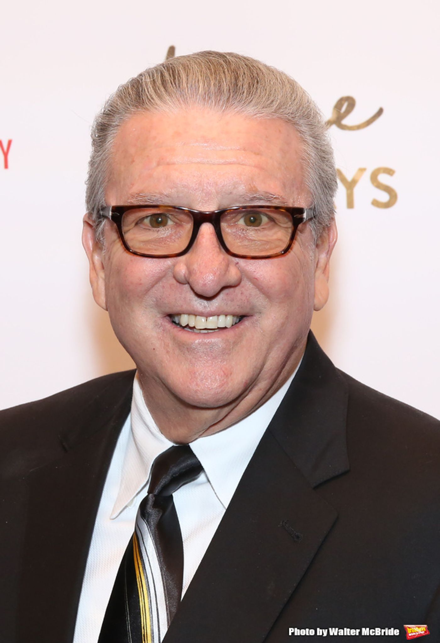 Photo Coverage: On the Opening Night Red Carpet for HOME FOR THE HOLIDAYS!  Image