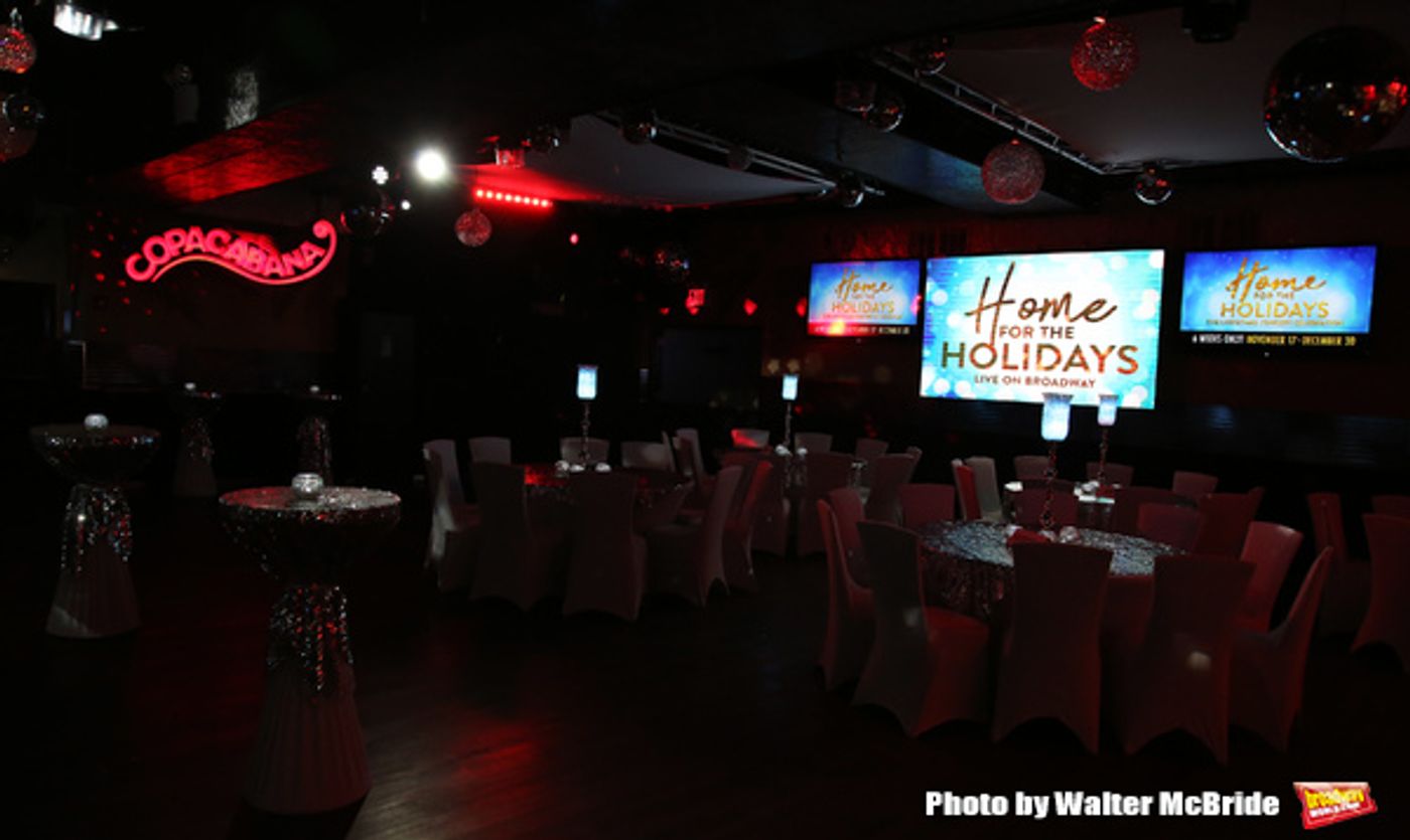 Photo Coverage: HOME FOR THE HOLIDAYS Gets Festive for Opening Night!  Image