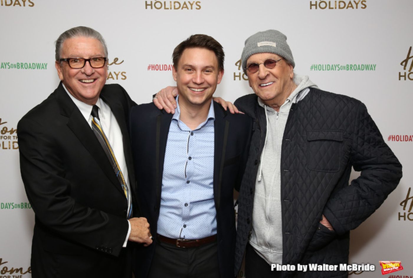 Photo Coverage: HOME FOR THE HOLIDAYS Gets Festive for Opening Night!  Image