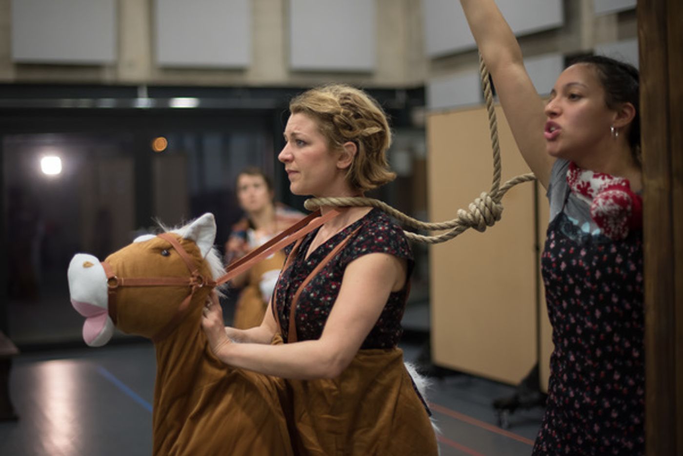 Photo Flash: Cinderella Meets Spaghetti Western in Belgrade Christmas Comedy Photo Flash: Cinderella Meets Spaghetti Western in Belgrade Christmas Comedy Image