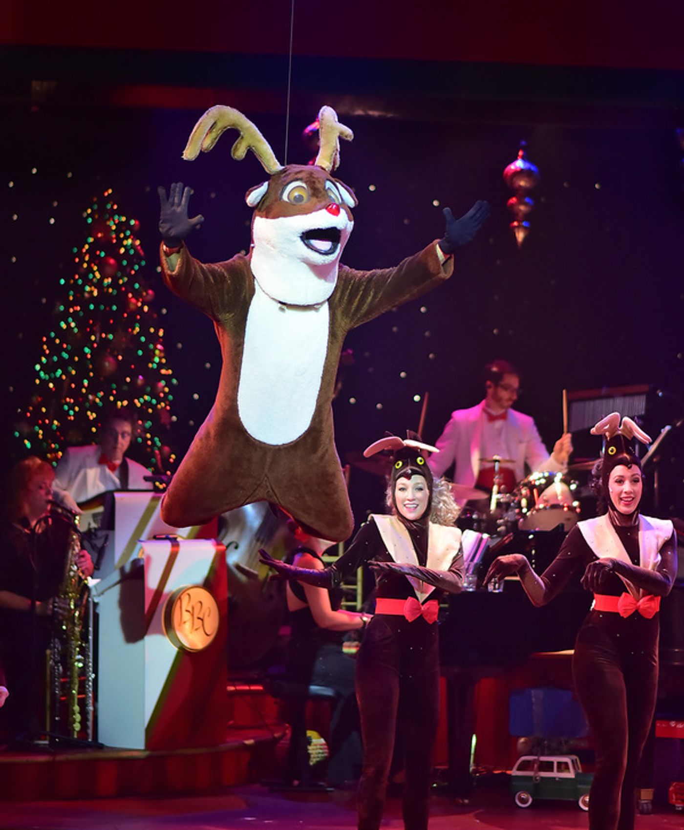 Photo Flash: The 25th Annual A BEEF & BOARDS CHRISTMAS Opens 11/24  Image