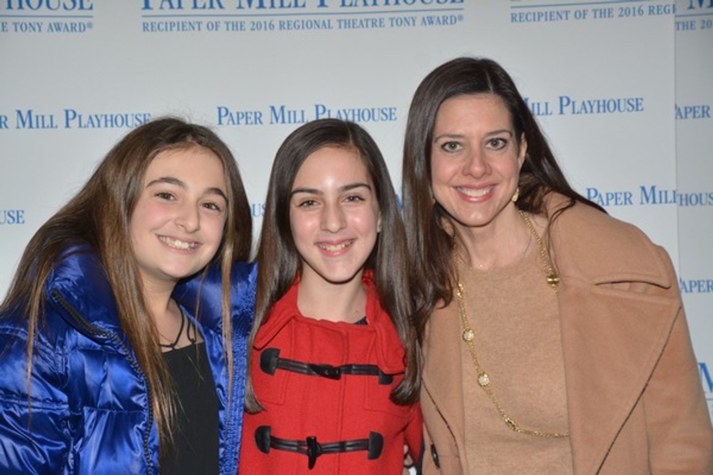 Photo Coverage: The Cast of Paper Mill Playhouse's ANNIE Celebrate Opening Night  Image