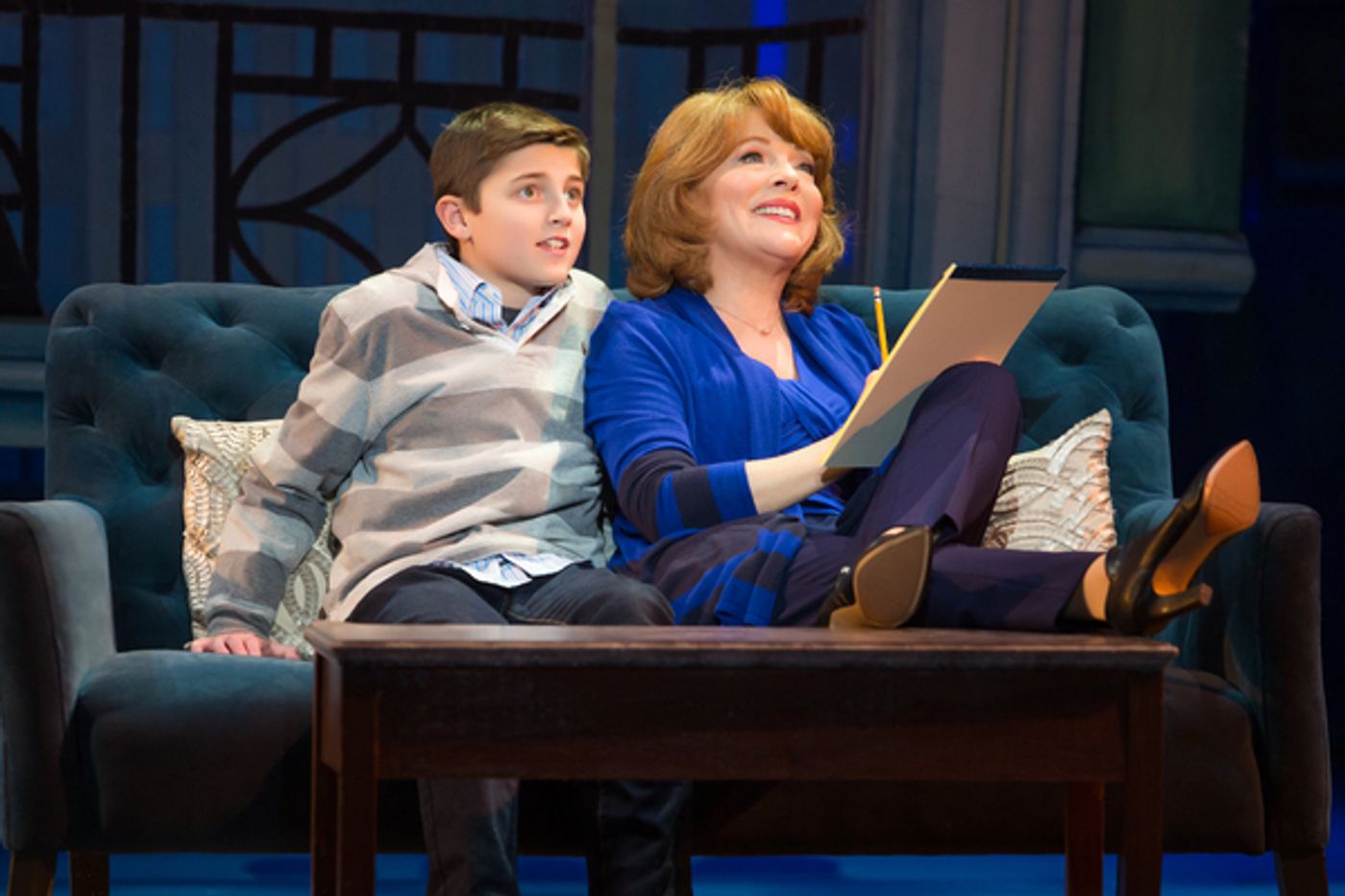 Photo Flash: First Look at Erik Gratton and More in ELF THE MUSICAL in Boston  Image