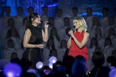 IDINA MENZEL, KRISTEN BELL Perform on 
THE WONDERFUL WORLD OF DISNEY: MAGICAL HOLIDAY Photo