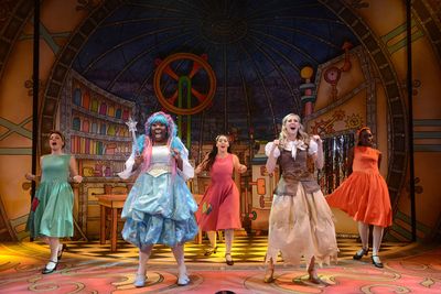 Michelle Chantelle Hopewell, Louise Young and members of the company Photo