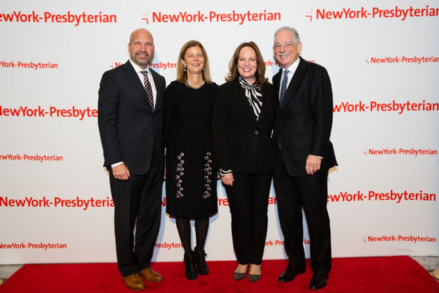 Photo Flash: Jane Krakowski Helps Raise $1 Million at NewYork-Presbyterian's 'AMAZING KIDS' Gala  Image