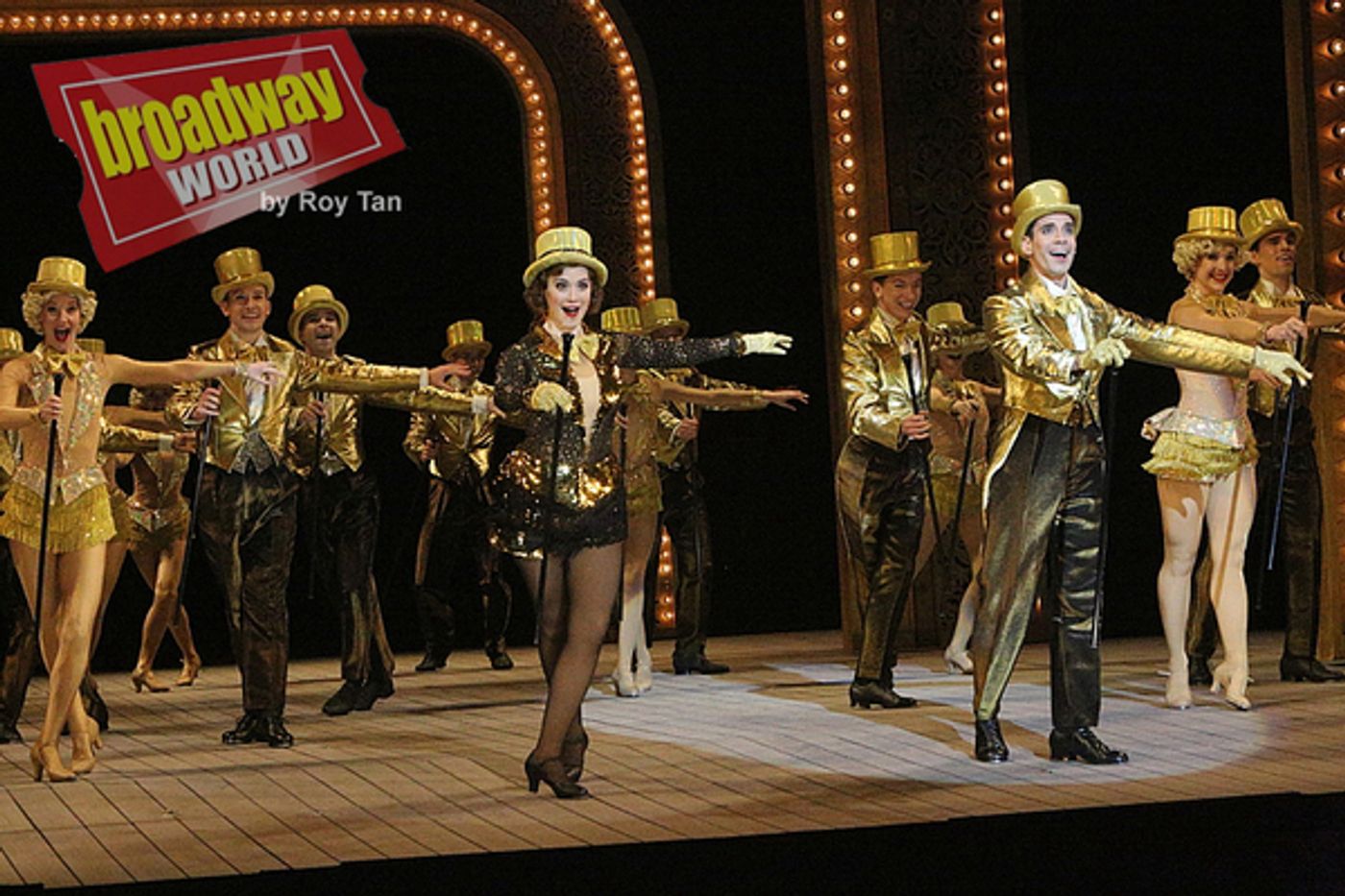 Photo Exclusive: First Look at Theatre du Chatelet's SINGIN' IN THE RAIN at Le Grand Palais  Image