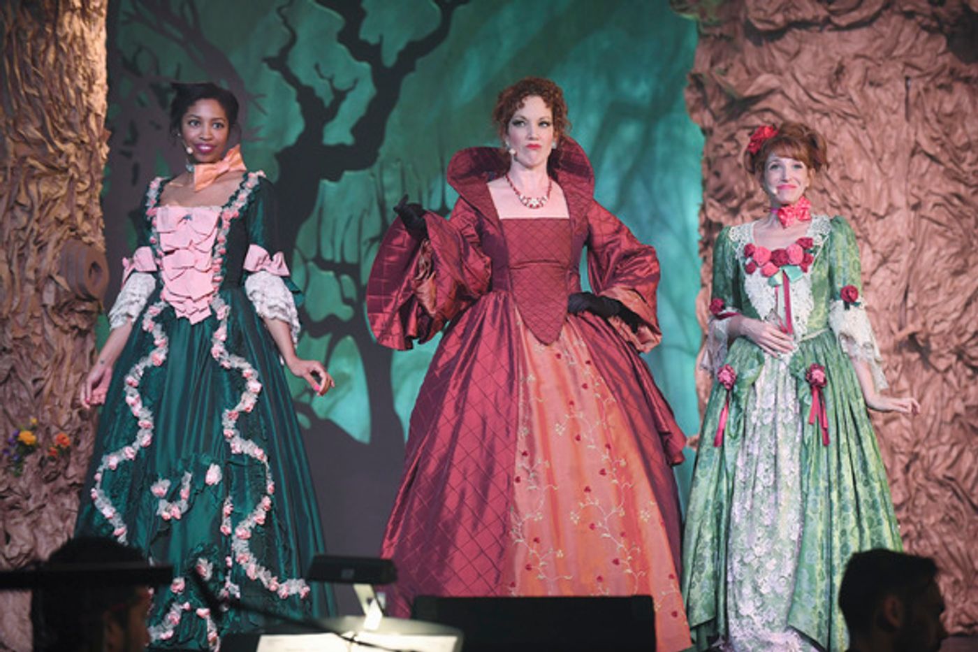 Photo Flash: First Look - Kristen Bell's Theater-Themed ABC Special ENCORE  Image