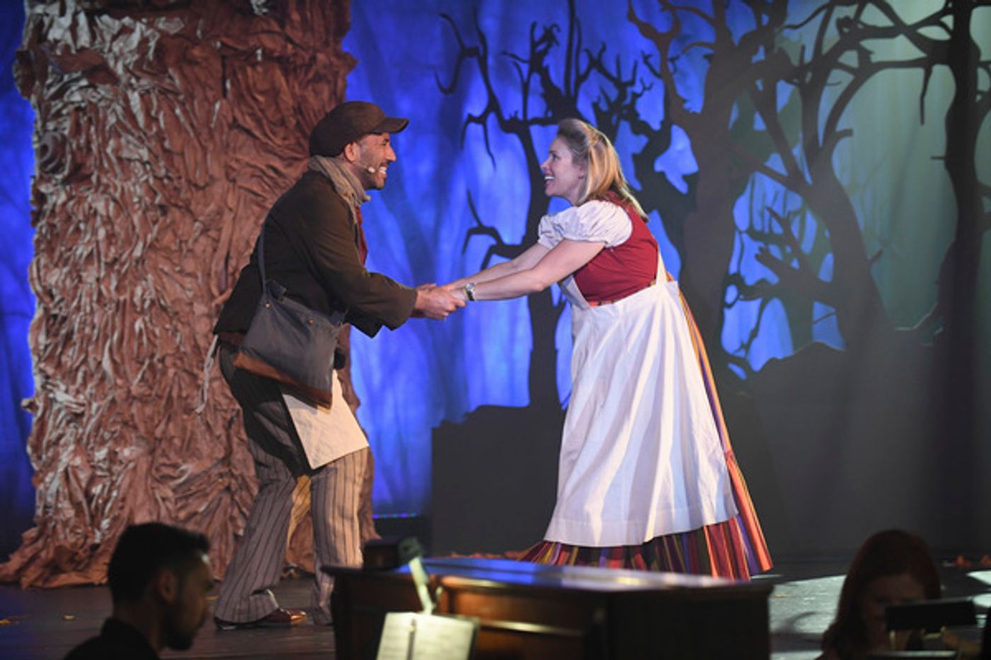 Photo Flash: First Look - Kristen Bell's Theater-Themed ABC Special ENCORE  Image