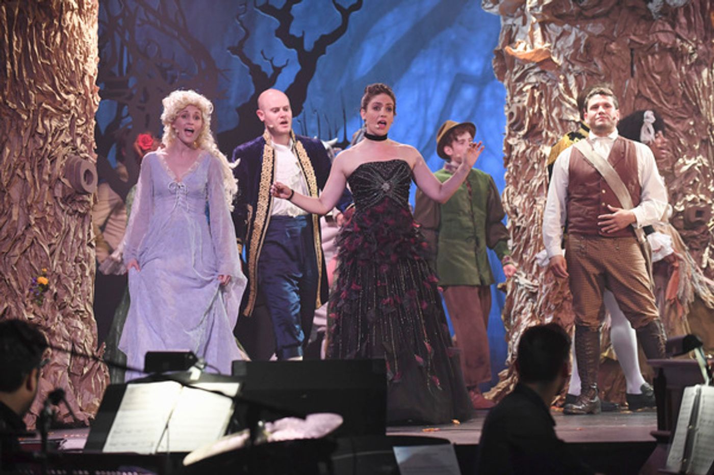 Photo Flash: First Look - Kristen Bell's Theater-Themed ABC Special ENCORE  Image