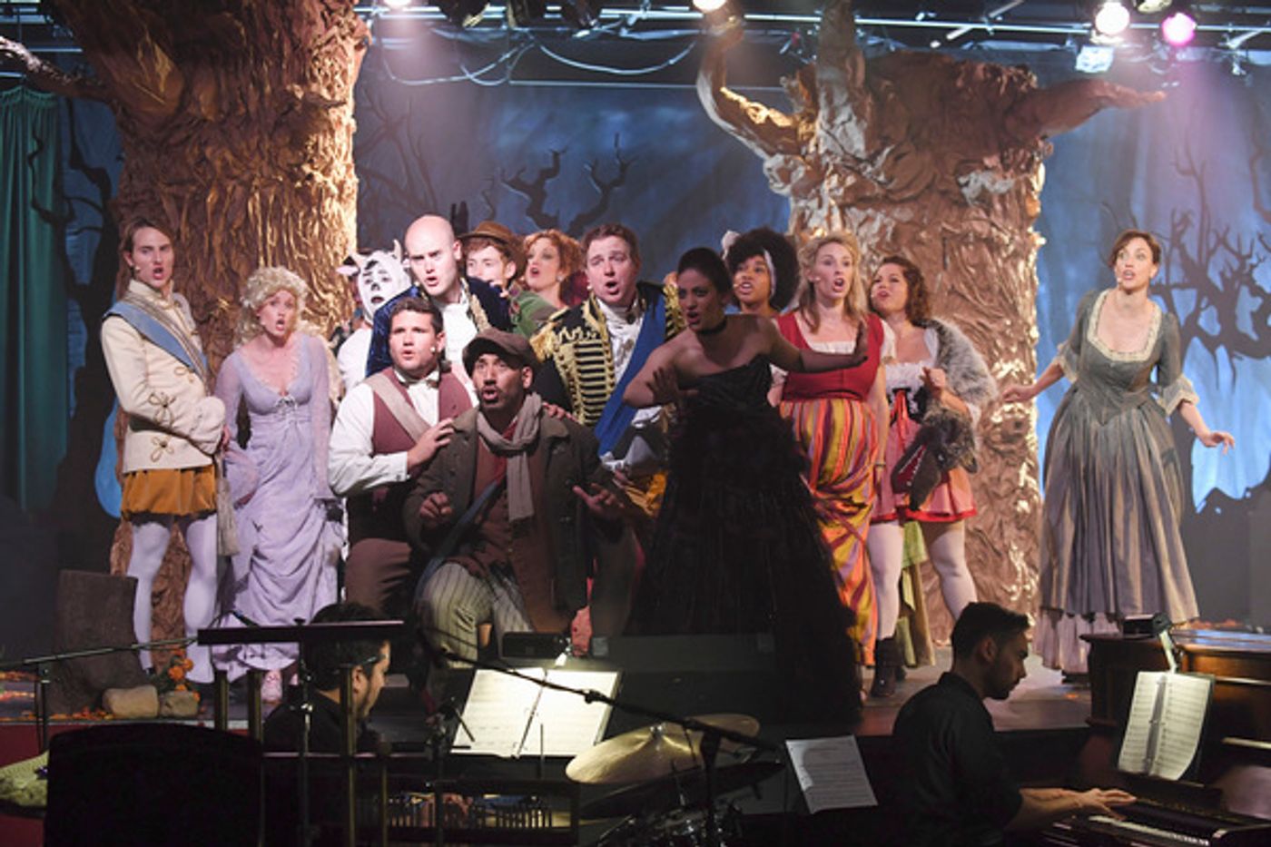 Photo Flash: First Look - Kristen Bell's Theater-Themed ABC Special ENCORE  Image