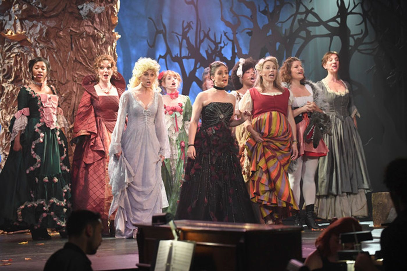 Photo Flash: First Look - Kristen Bell's Theater-Themed ABC Special ENCORE  Image