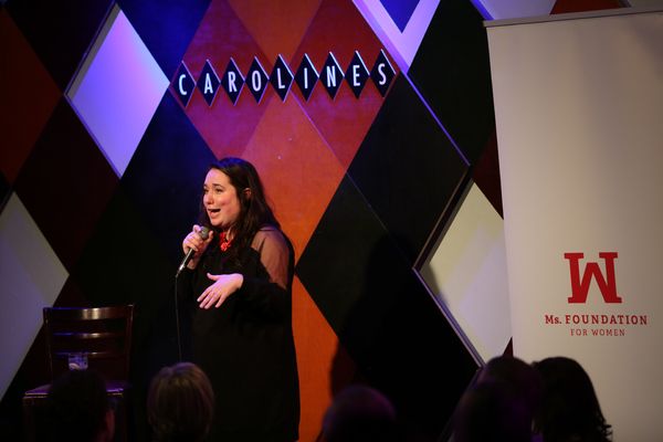 Liza Treyger Photo