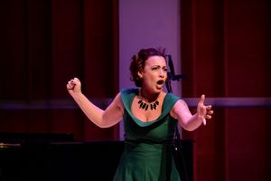 Jenny Lee Stern Photo