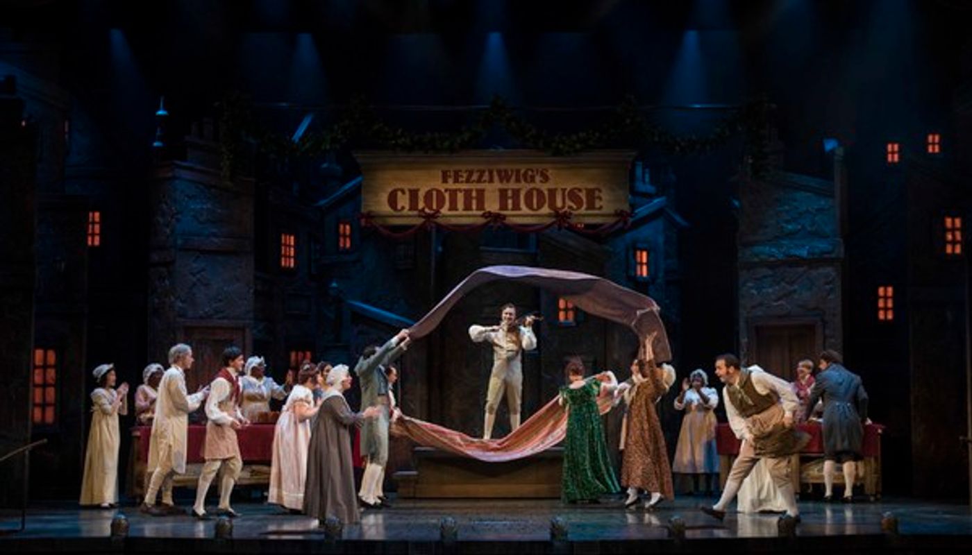 Photo Flash: Milwaukee Rep presents Holiday Favorite A CHRISTMAS CAROL  Image