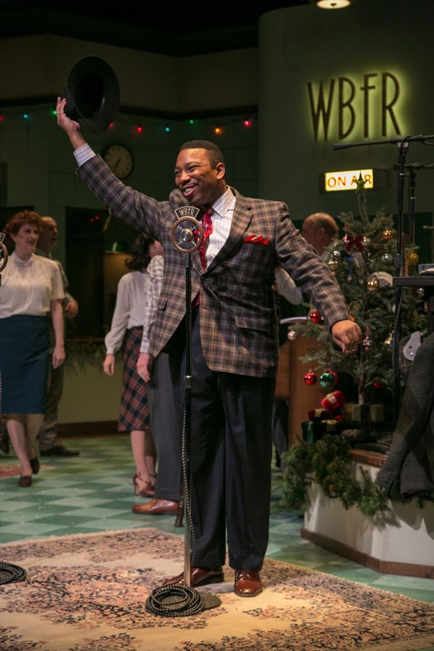 Photo Flash: The Shakespeare Theatre Of New Jersey presents IT'S A WONDERFUL LIFE: A Live Radio Play Photo Flash: The Shakespeare Theatre Of New Jersey presents IT'S A WONDERFUL LIFE: A Live Radio Play Image