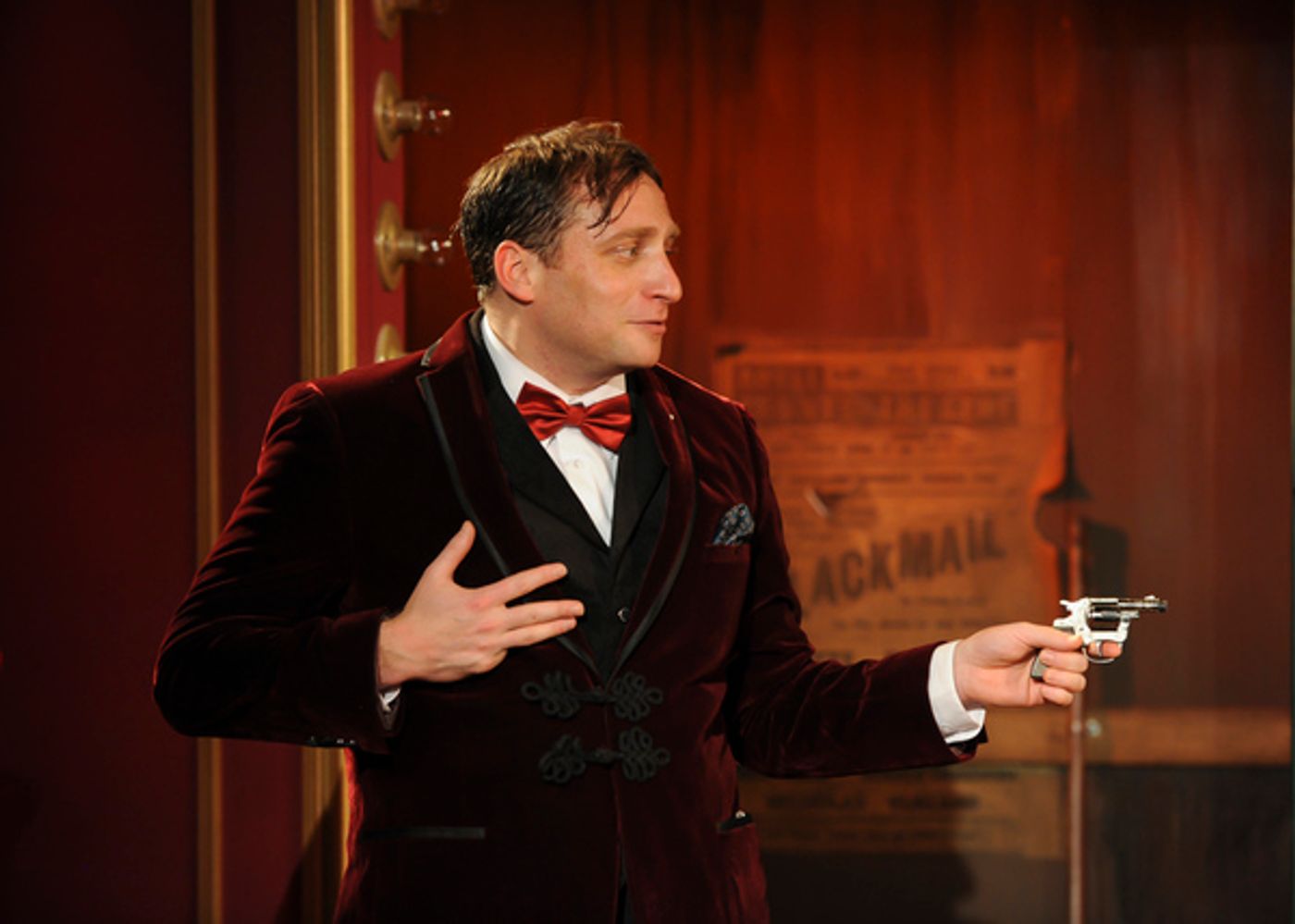 Photo Flash: It's Hitchcock for the Holidays at Mile Square Theatre with THE 39 STEPS  Image