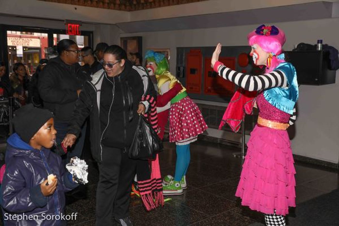 Photo Coverage: The Friars, A Yiddish Theatre, and City Village Cinema Bring Christmas Cheer to NYC Kids  Image