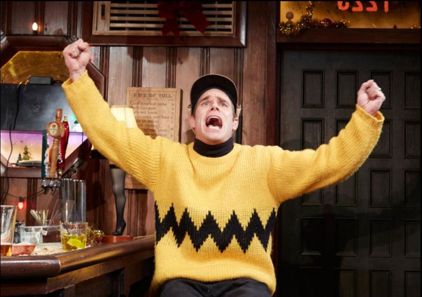 Review: CHRISTMAS ON THE ROCKS at TheaterWorks  Image