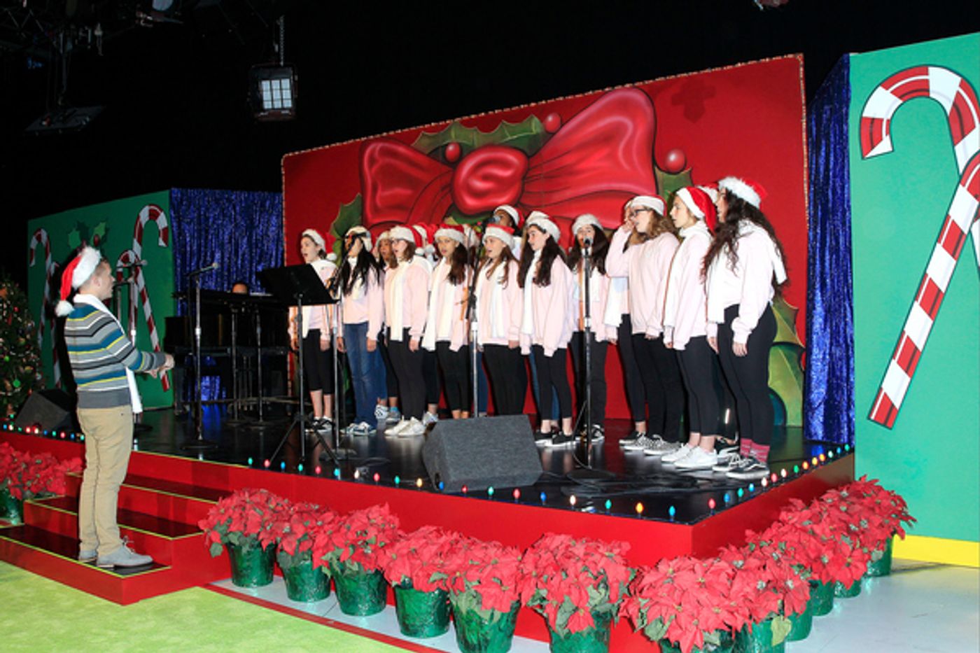 Photo Flash: Fulfillment Fund Throws 45th Annual Holiday Party  Image