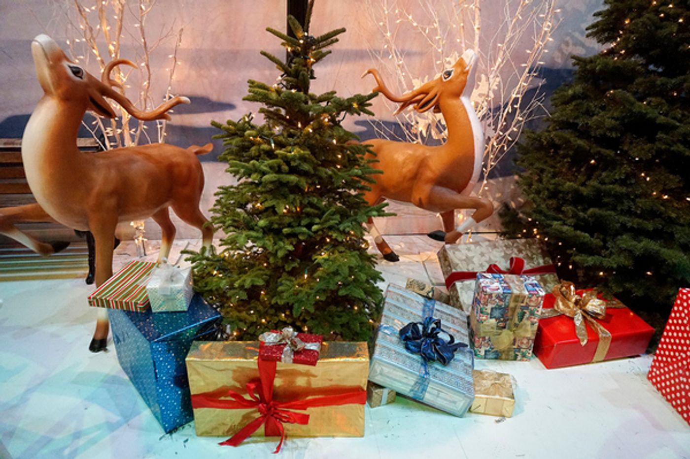 Photo Flash: Fulfillment Fund Throws 45th Annual Holiday Party  Image