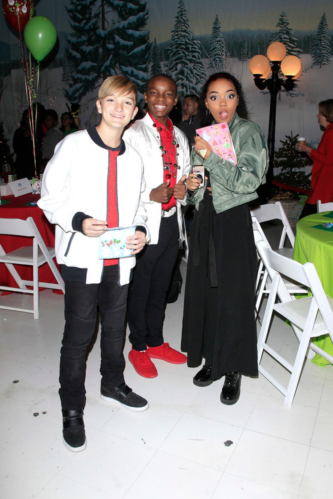 Photo Flash: Fulfillment Fund Throws 45th Annual Holiday Party  Image