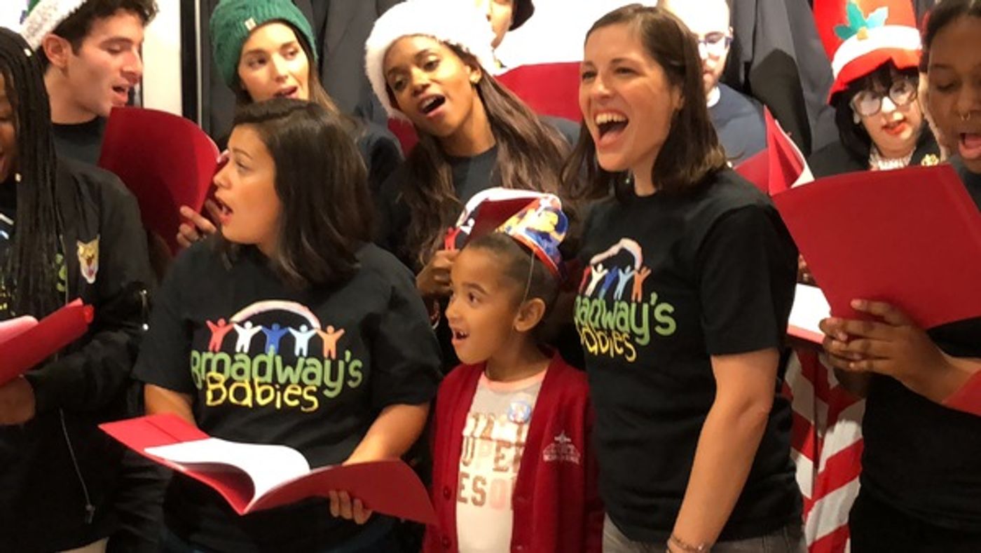 Photo Flash: Stage Couple Jarrod Spector and Kelli Barrett Carol for Broadway's Babies at Macy's  Image