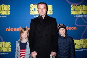 Liev Schreiber and his children @ BroadwayWorld Liev Schreiber and his children Photo