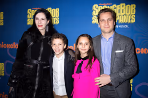 Jill Kargman, Harry Kargman, and family Photo