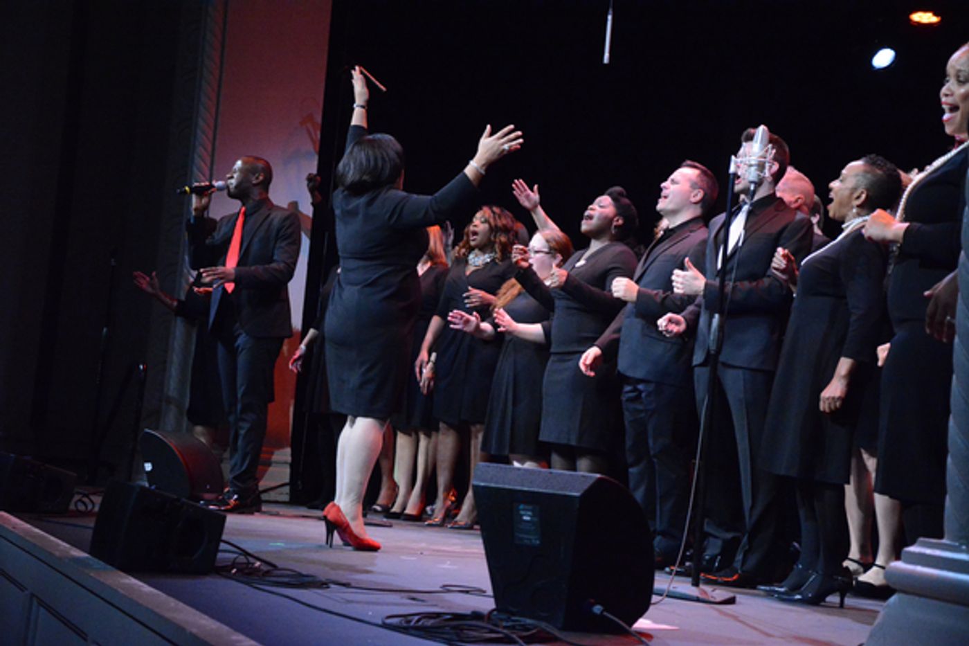 Photo Coverage: Broadway Inspirational Voices Gets Ready for the Holidays with RISE UP  Image