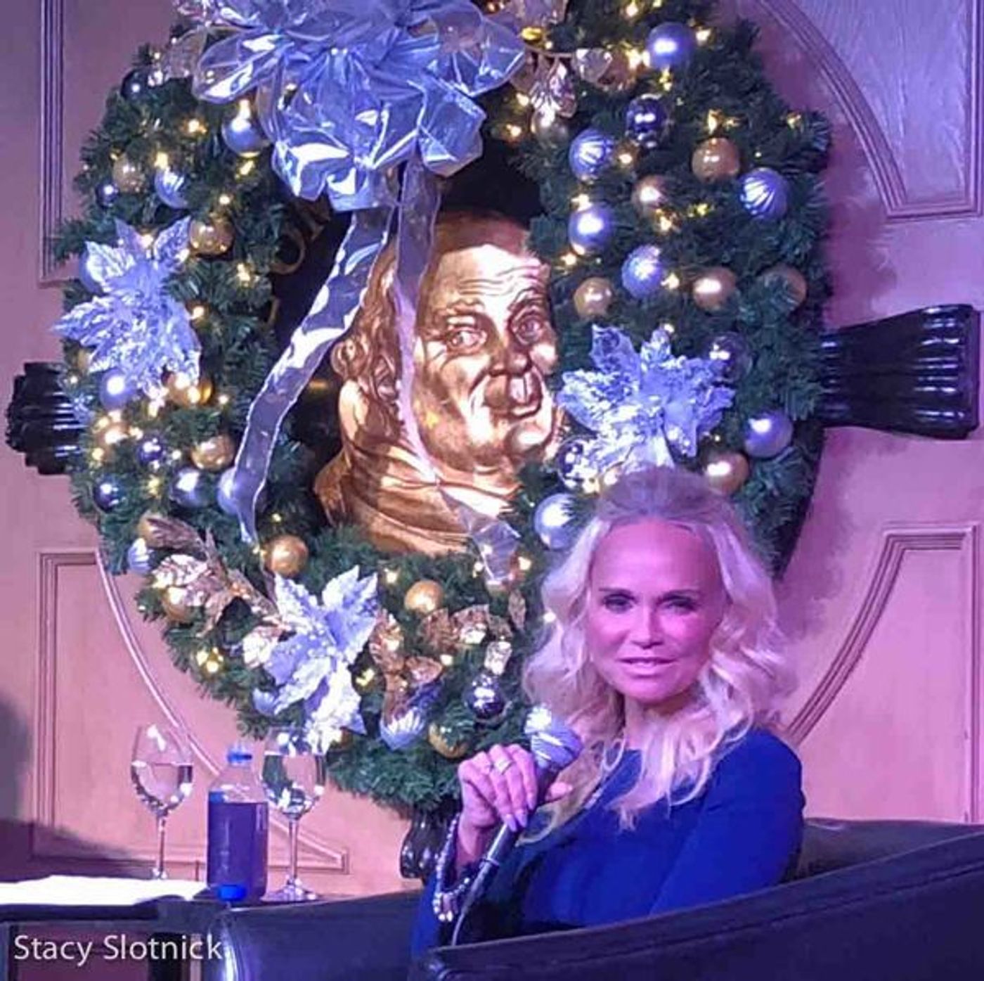 Photo Coverage: Kristin Chenoweth Gets Her Own Chair and a Standing Ovation at the Friars  Image