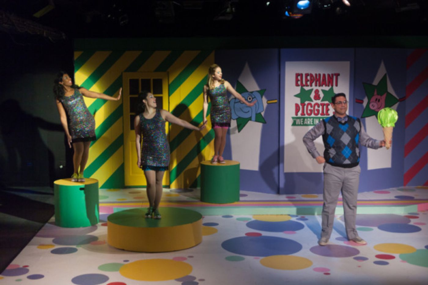 Photo Flash: First Look at ELEPHANT AND PIGGIE'S 'WE ARE IN A PLAY!' at Playhouse on Park  Image