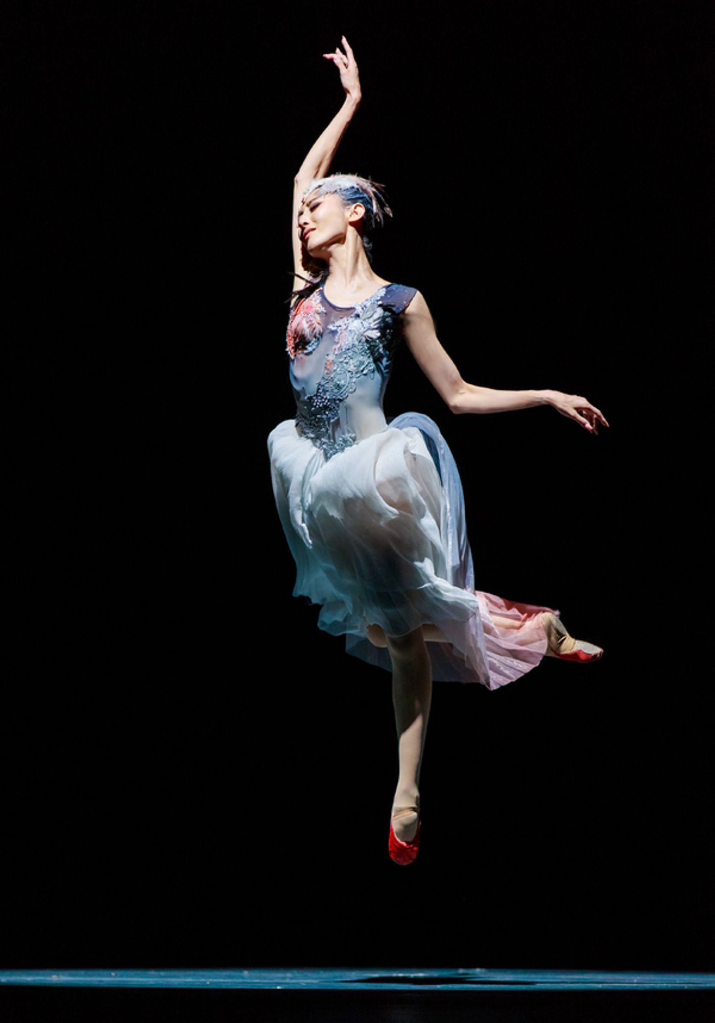 Photo Flash: First Look at Shanghai Dance Theatre's SOARING WINGS, Coming to Lincoln Center This Winter  Image