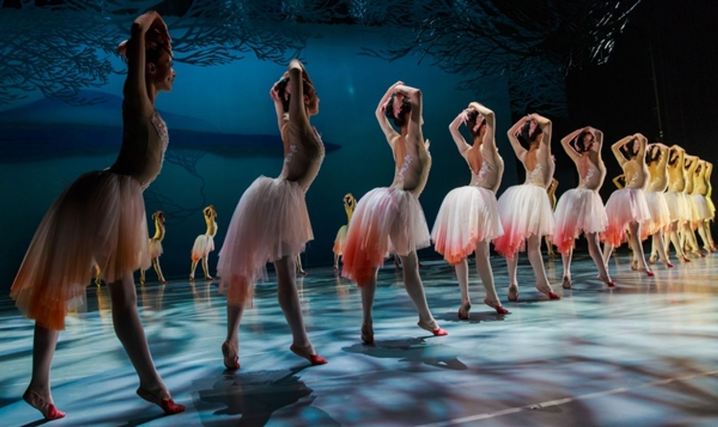 Photo Flash: First Look at Shanghai Dance Theatre's SOARING WINGS, Coming to Lincoln Center This Winter  Image