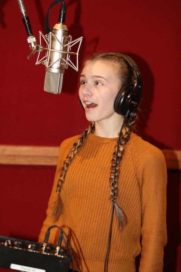 Brooke Cheek Photo