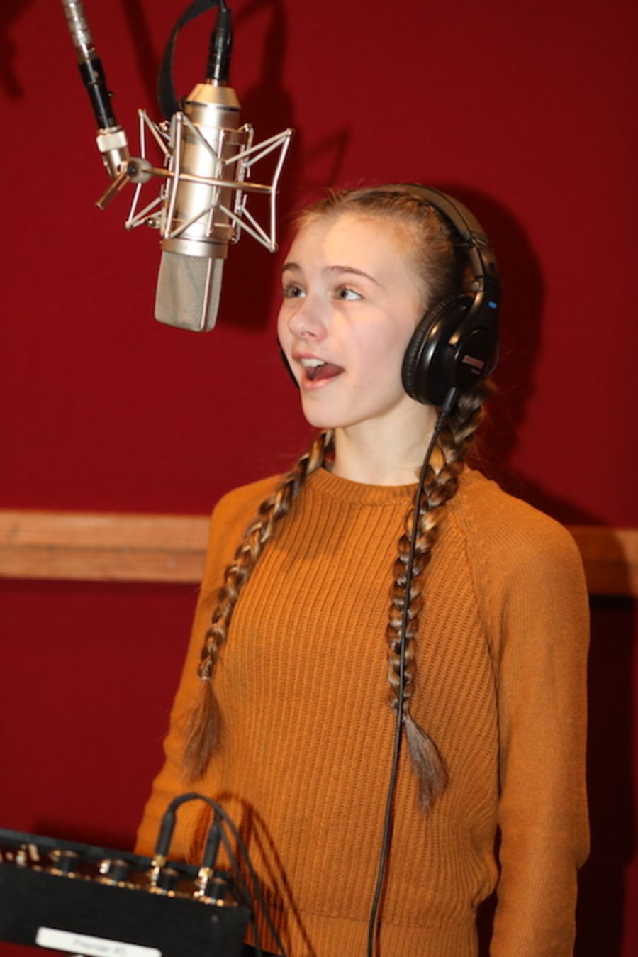 Photo Flash: Go Inside the Recording Studio with the Cast of Off-Broadway's DANCE DIVAS NUTCRACKER Image