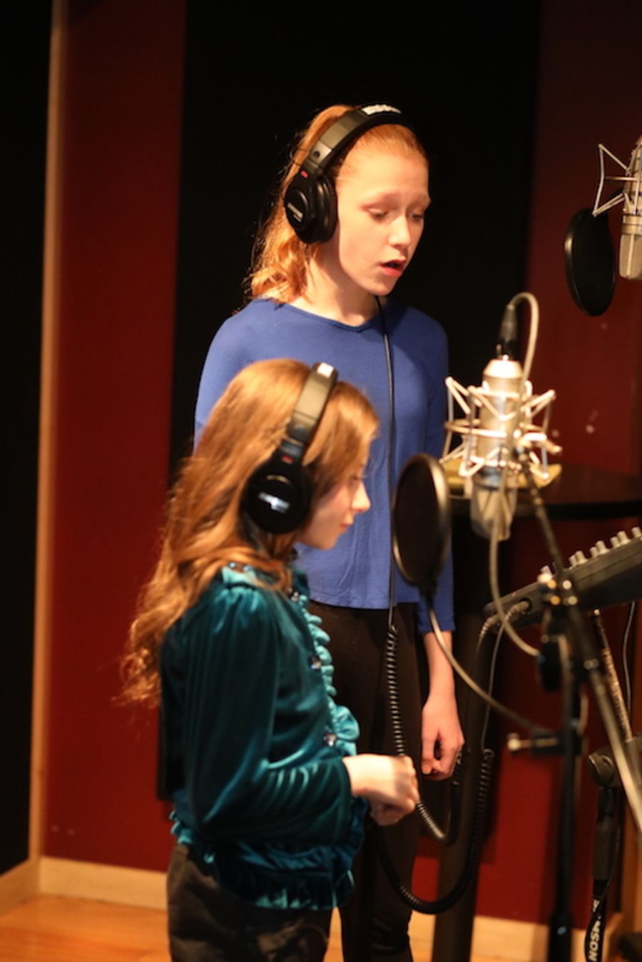 Photo Flash: Go Inside the Recording Studio with the Cast of Off-Broadway's DANCE DIVAS NUTCRACKER Image