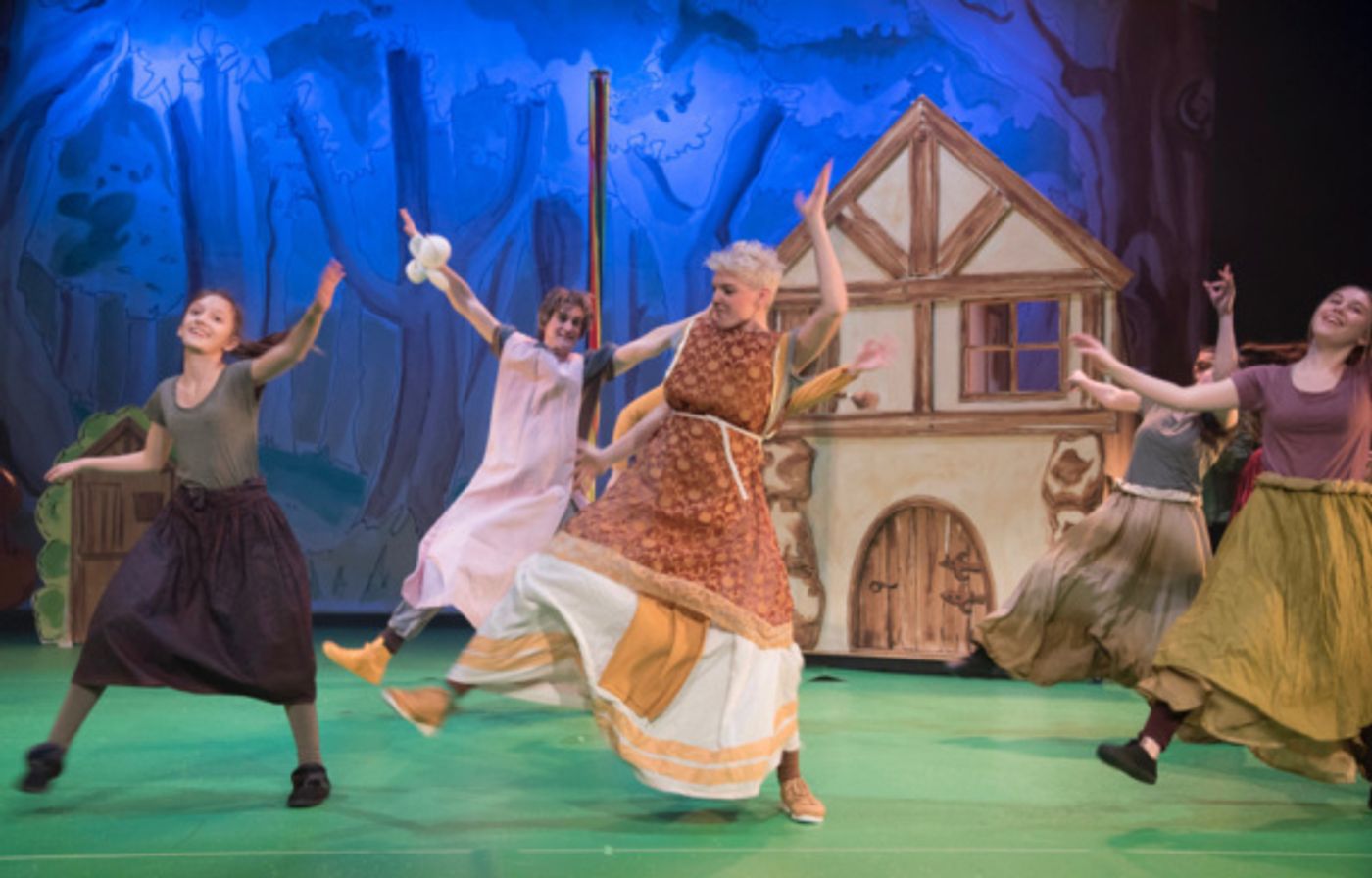 Photo Flash: ROBIN HOOD Opens At Stantonbury Theatre Photo Flash: ROBIN HOOD Opens At Stantonbury Theatre Image
