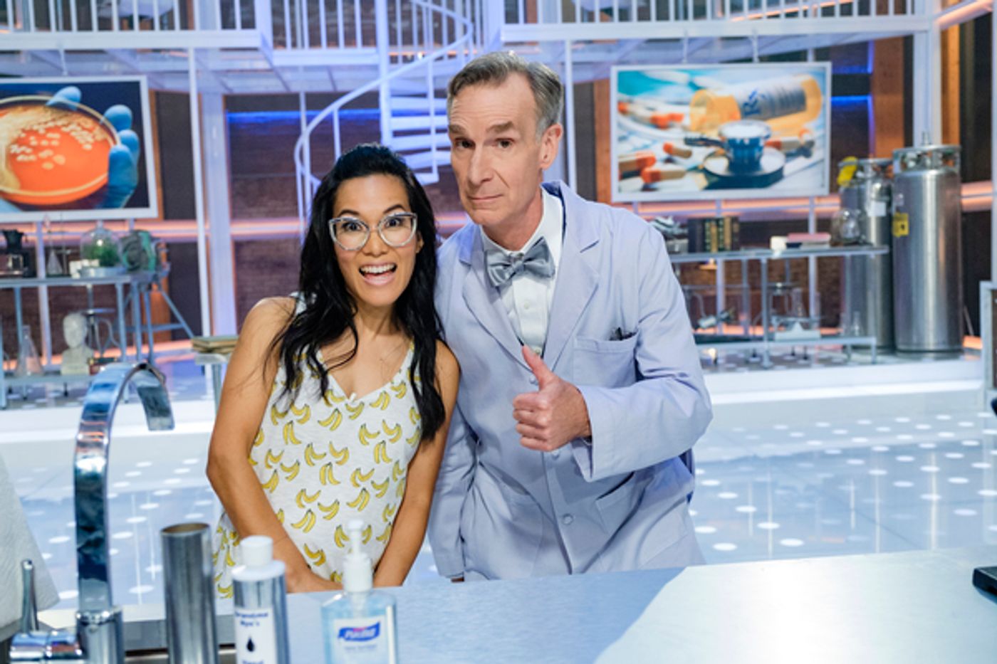 First Look - BILL NYE SAVES THE WORLD Returns to Netflix 12/29  Image