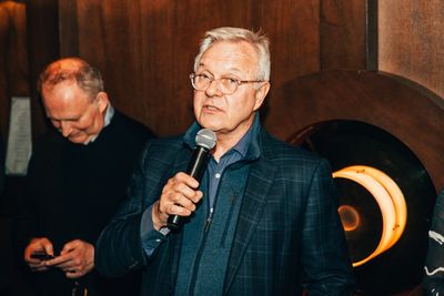Walter Bobbie Photo