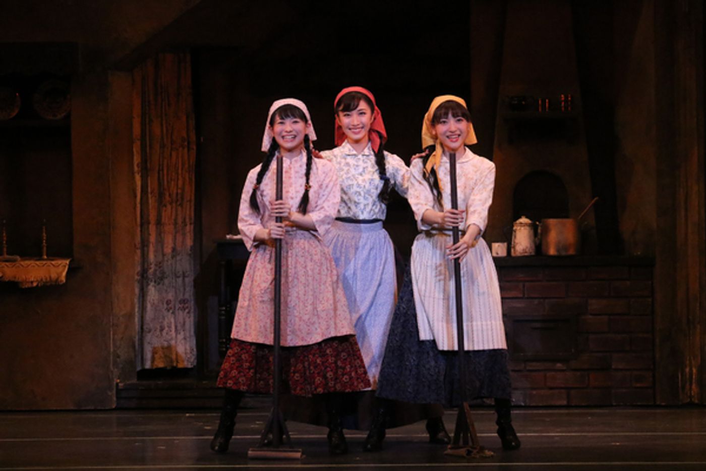 Photo Flash: Get A First Look at Toho Stage's FIDDLER ON THE ROOF  Image