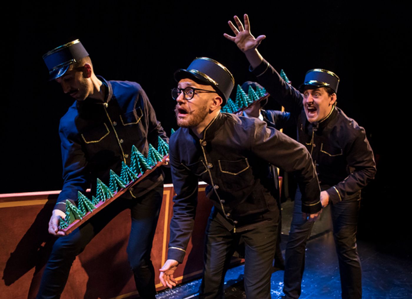 Photo Flash: First Look at CRIMES ON THE CHRISTMAS EXPRESS at Lichfield Garrick Theatre  Image